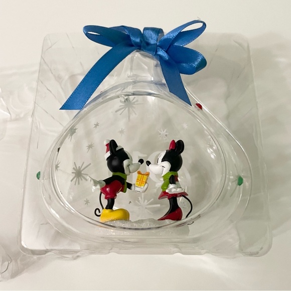 Disney Store Ornament Mickey Minnie Mouse
Annual Glass Drop 2015 Love Couple - Picture 8 of 16